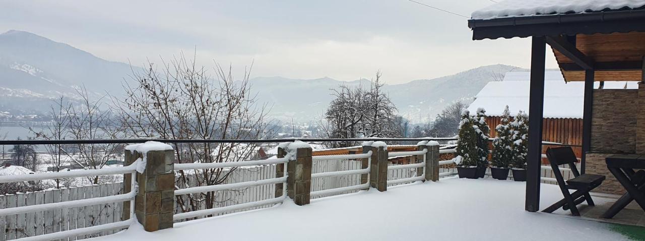 Villa Casa Yla Piatra Neamţ Exterior foto