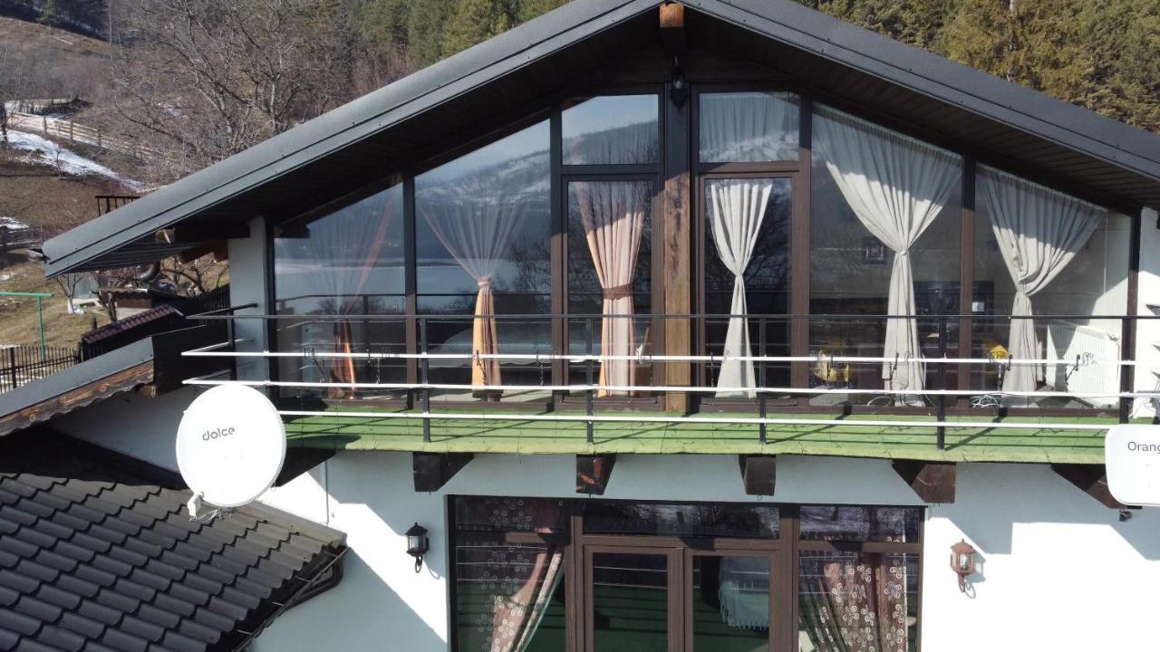 Villa Casa Yla Piatra Neamţ Exterior foto